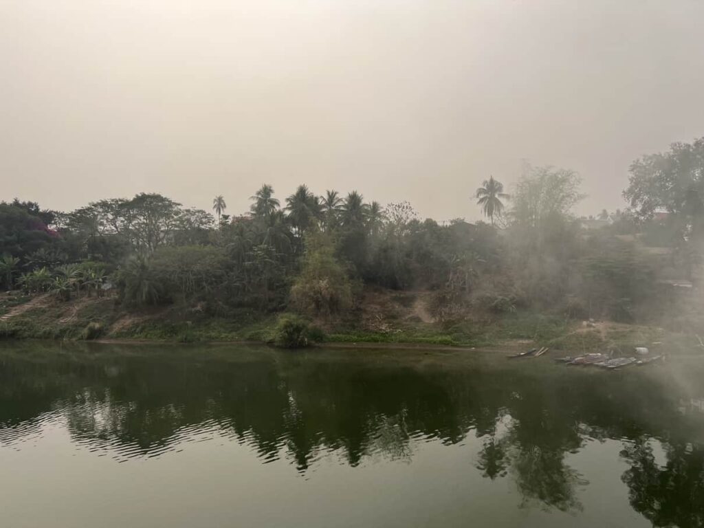 smoggy luang prabang