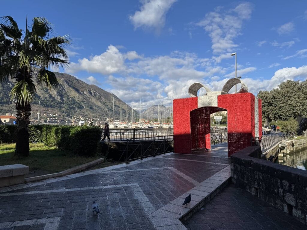 Bill Smale Adventures - Southern gate decorations