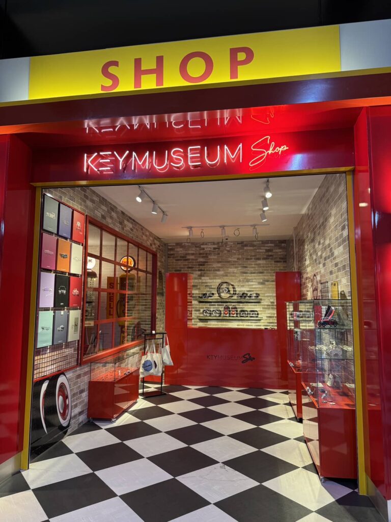 Key museum shop