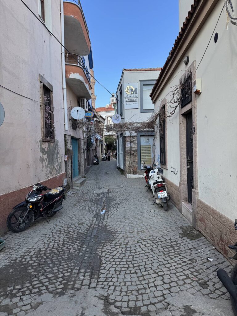 Very narrow street