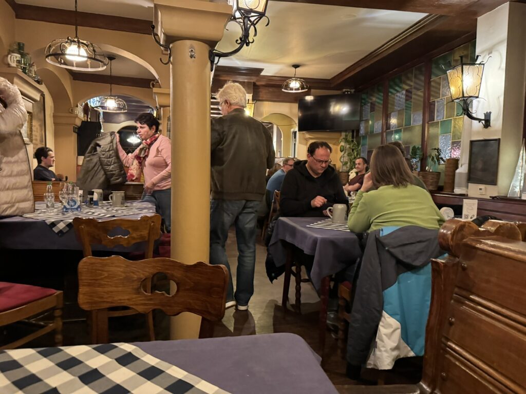   Restaurant Bill Smale 