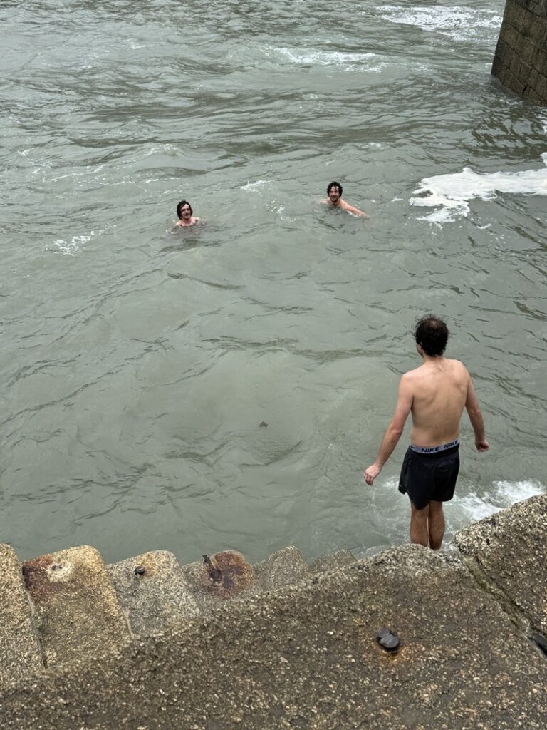 Harbour swimmers Bill Smale 