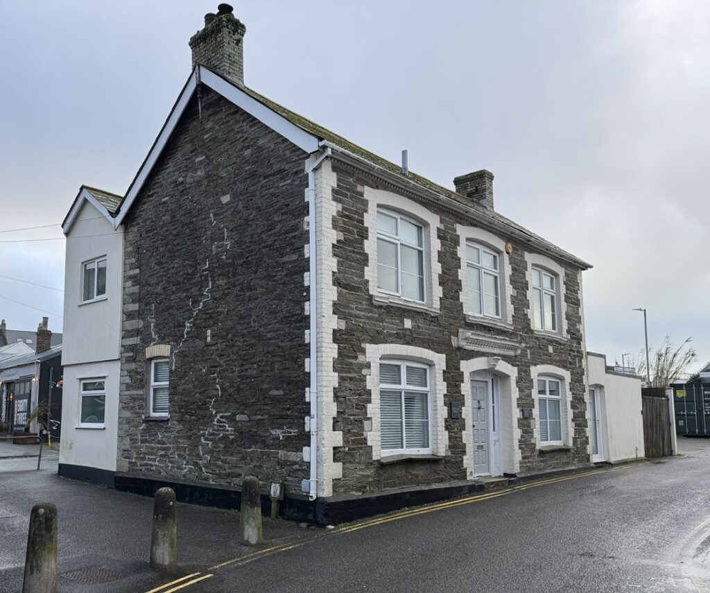 Interesting old building loving north Cornwall
