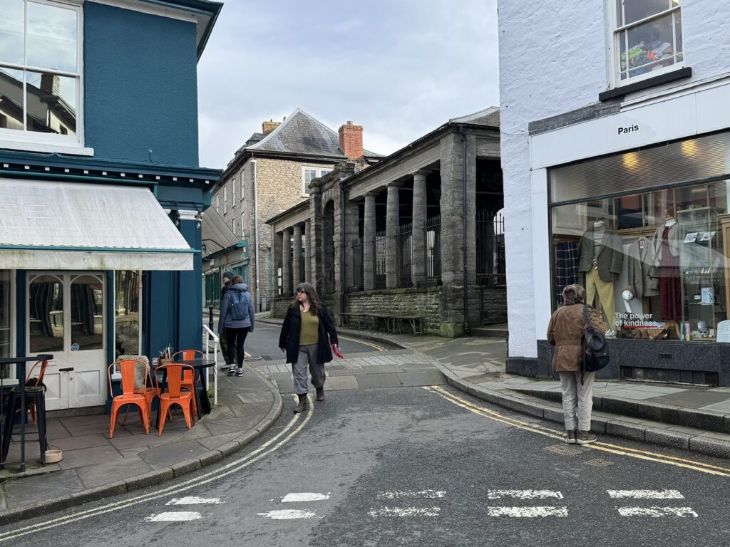 General market building