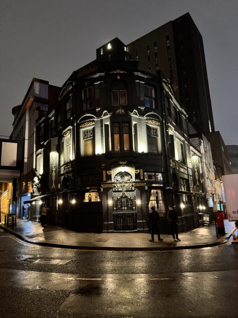 Victoria pub