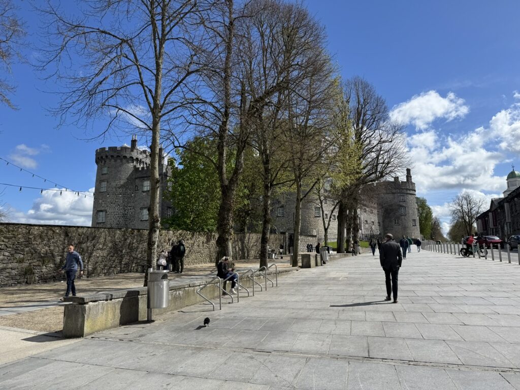Entrance to Kilkenny Castle Loving Kilkenny