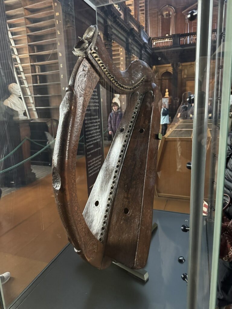 16th century harp